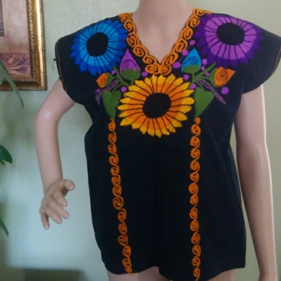 handmade Tops - Beautiful Embroidered Mexican Cotton Blouse